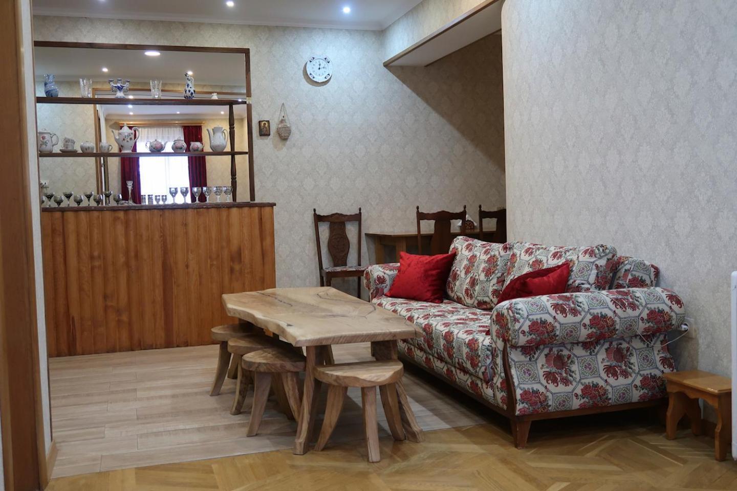 Guest House Merci ティビリシ エクステリア 写真