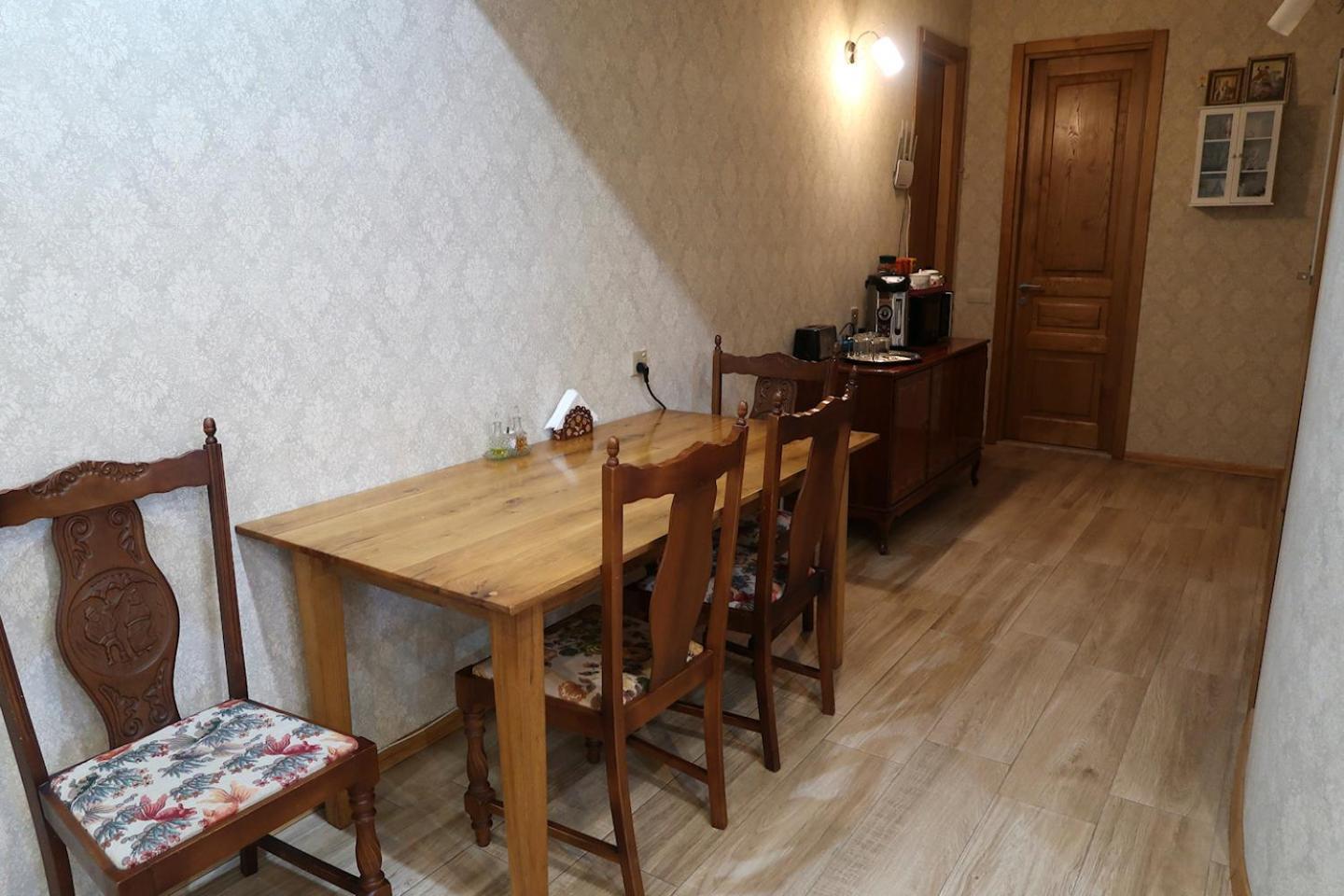 Guest House Merci ティビリシ エクステリア 写真