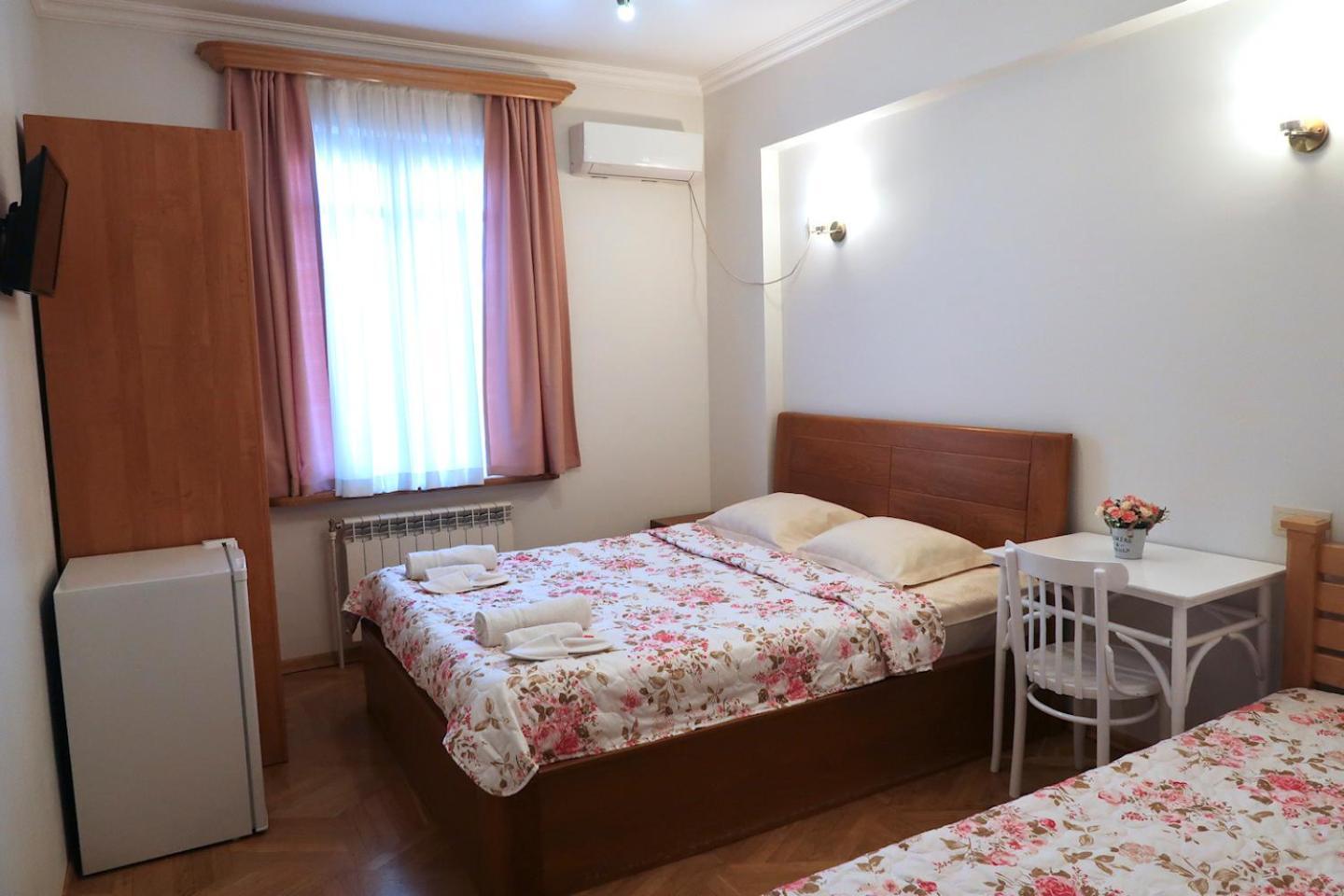 Guest House Merci ティビリシ エクステリア 写真